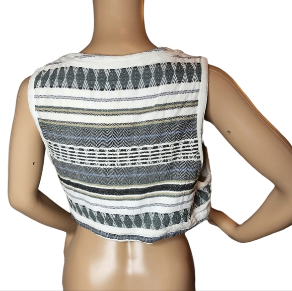 Zara cropped vest - Picture 3 of 12